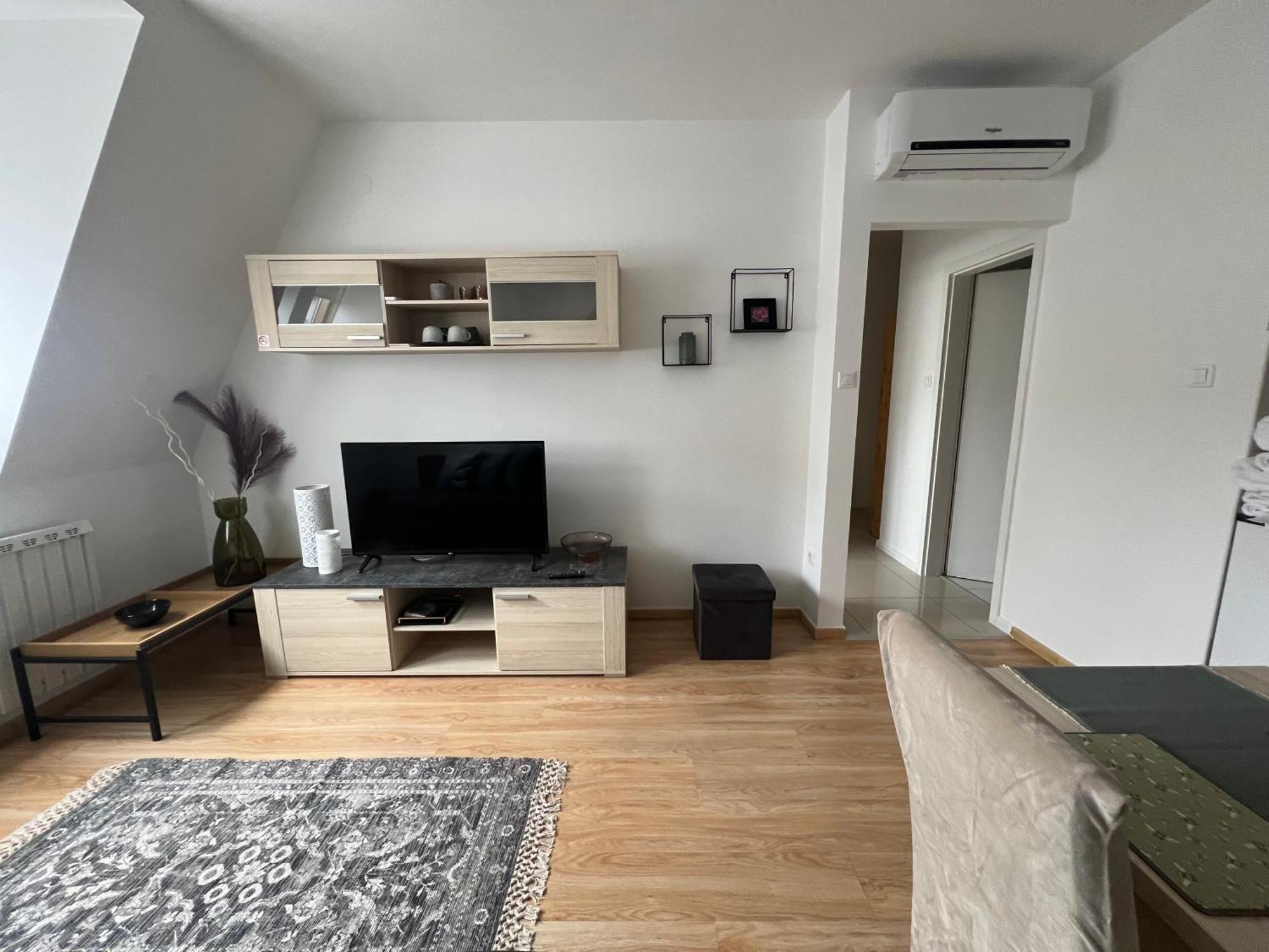 Eliza Rooms With Parking — Fotók 1